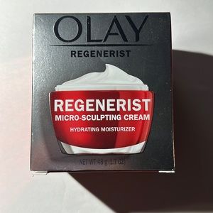 OLAY COMBO KIT 1 (3 ITEMS INCLUDED)